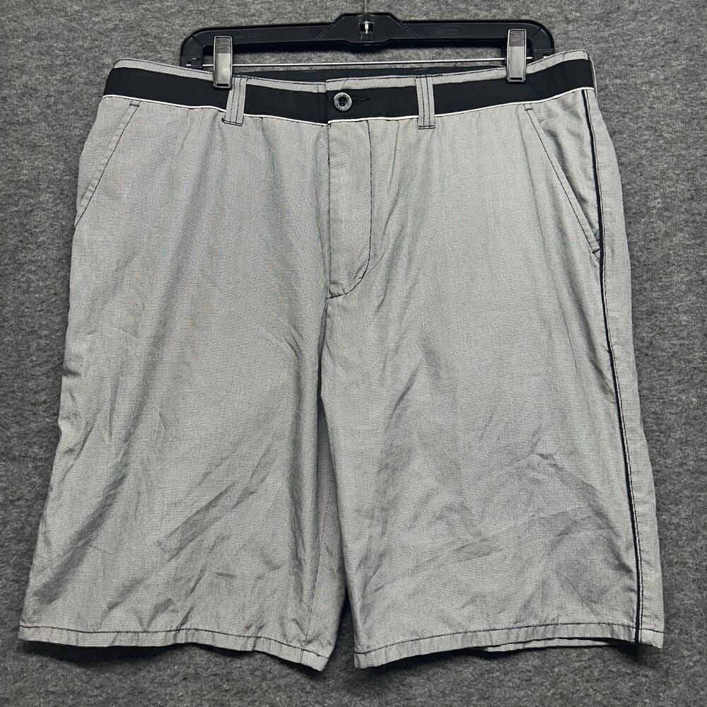 Travis Mathew Shorts Mens 36 Gray Flat Front Performance Golf Stretch‎ 10”